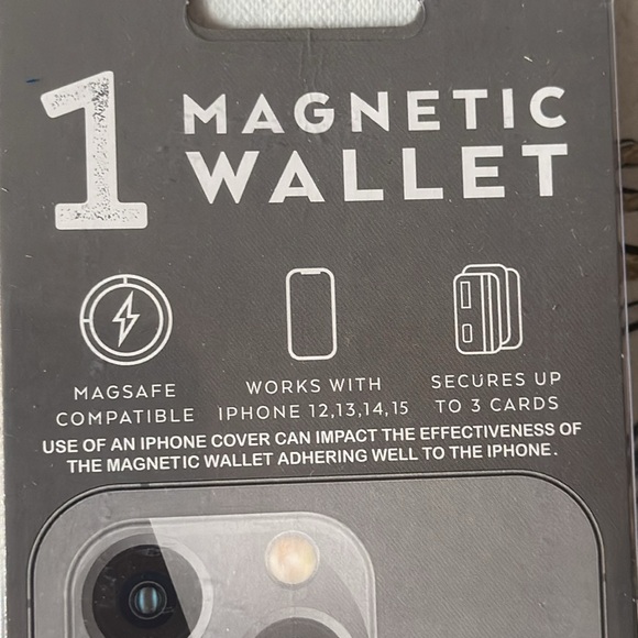 Magnetic Wallet - Picture 3 of 4